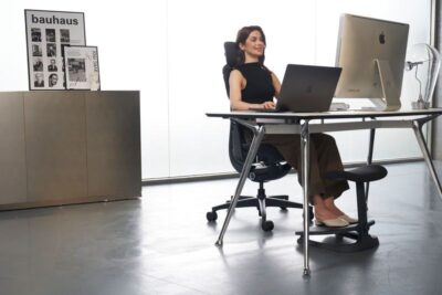 OC1 Ergonomic Task Chair - Image 4